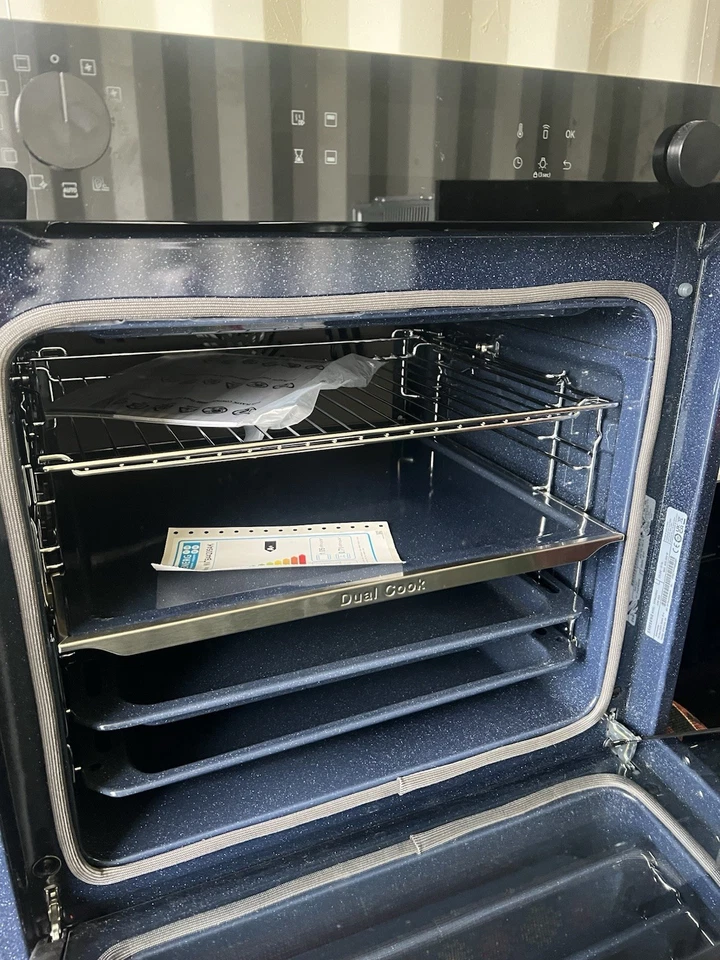 Samsung NV7B44205AK Single Backofen - Bild 2 von 4