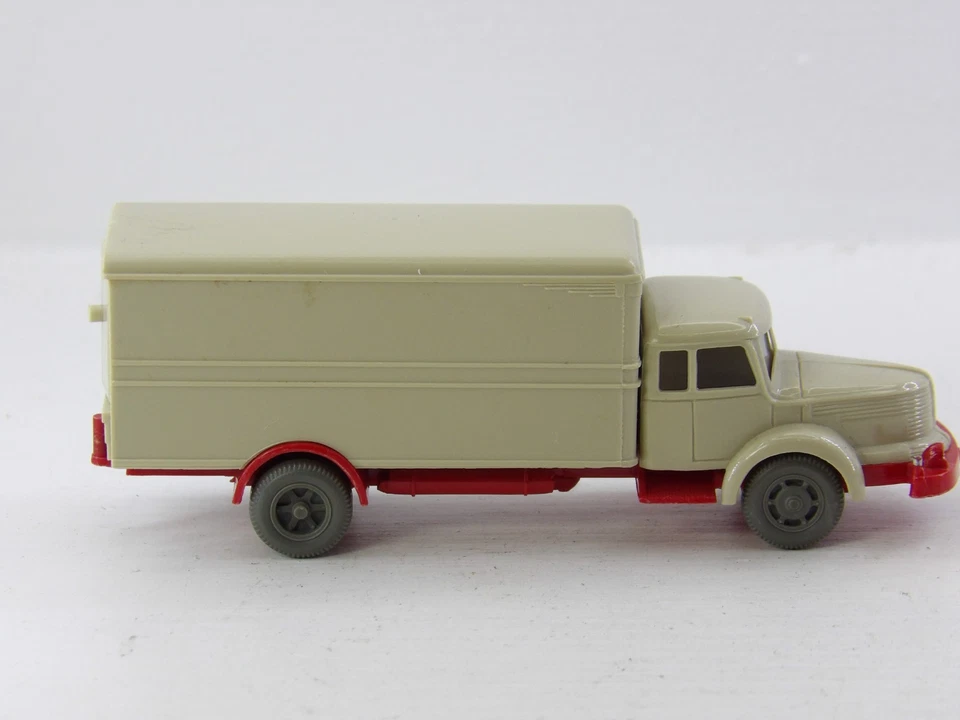 Wiking 1:87  - Krupp Titan Koffer-LKW  CS 654/1E - Bild 4 von 4