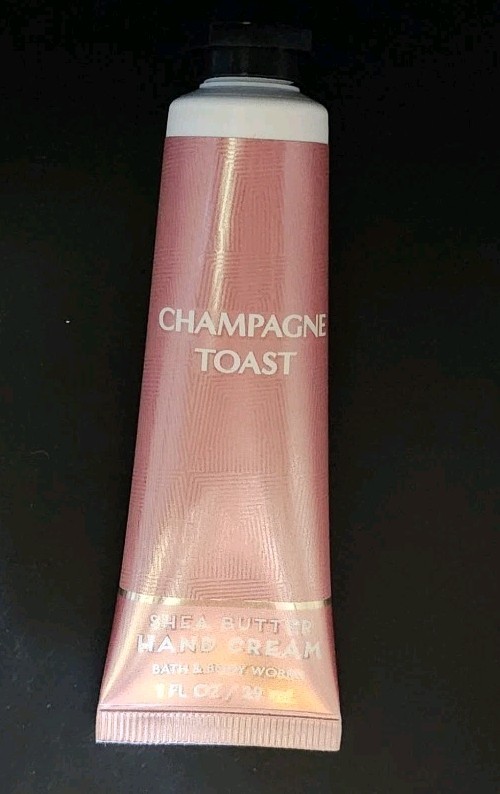 BATH & BODY WORKS SHEA BUTTER HAND BUTTER CHAMPAGNE TOAST  1 FL OZ/29 mL NEW