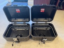 Givi DLM30B Trekker Dolomiti Black Aluminium Panniers – 30L (Pair) – Bargain