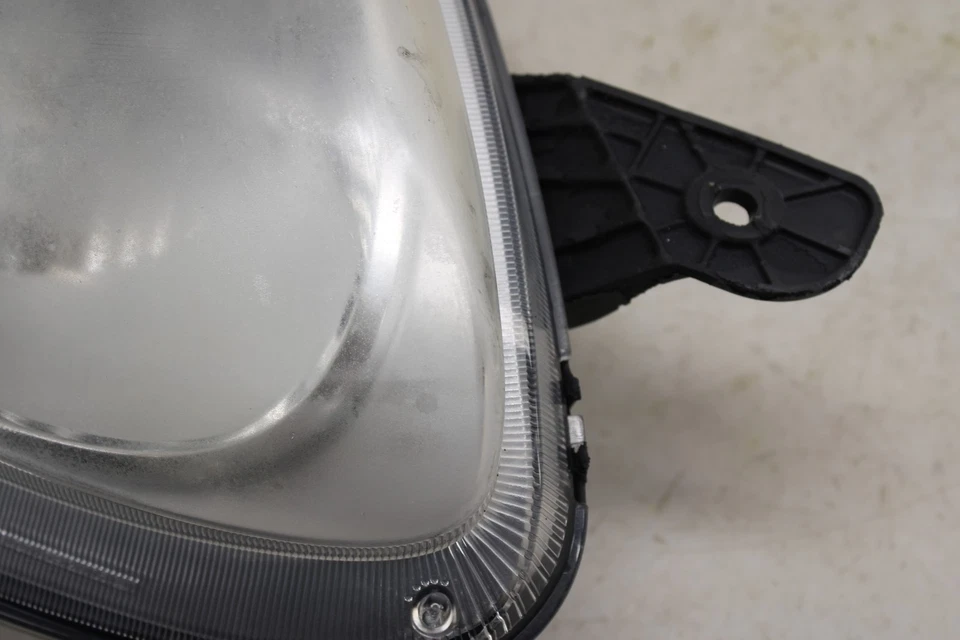 Оригинальная правая фара в сборе для Pontiac Solstice 2006–2009 годов выпуска NA10 - Изображение 2 из 4