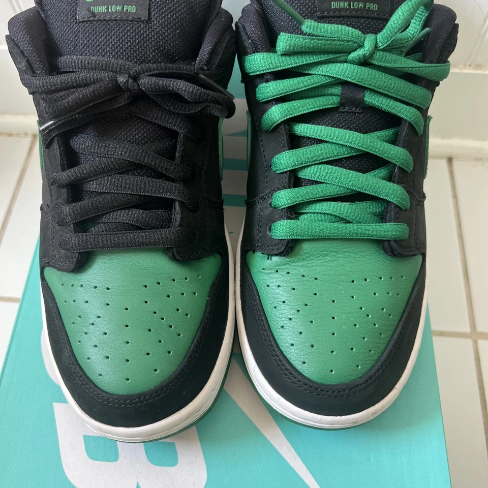 Talla 9.5 - Nike Dunk Pro SB Bajo Negro Pino MUY LIMPIO (Usado Una Vez) Foto 3 de 4