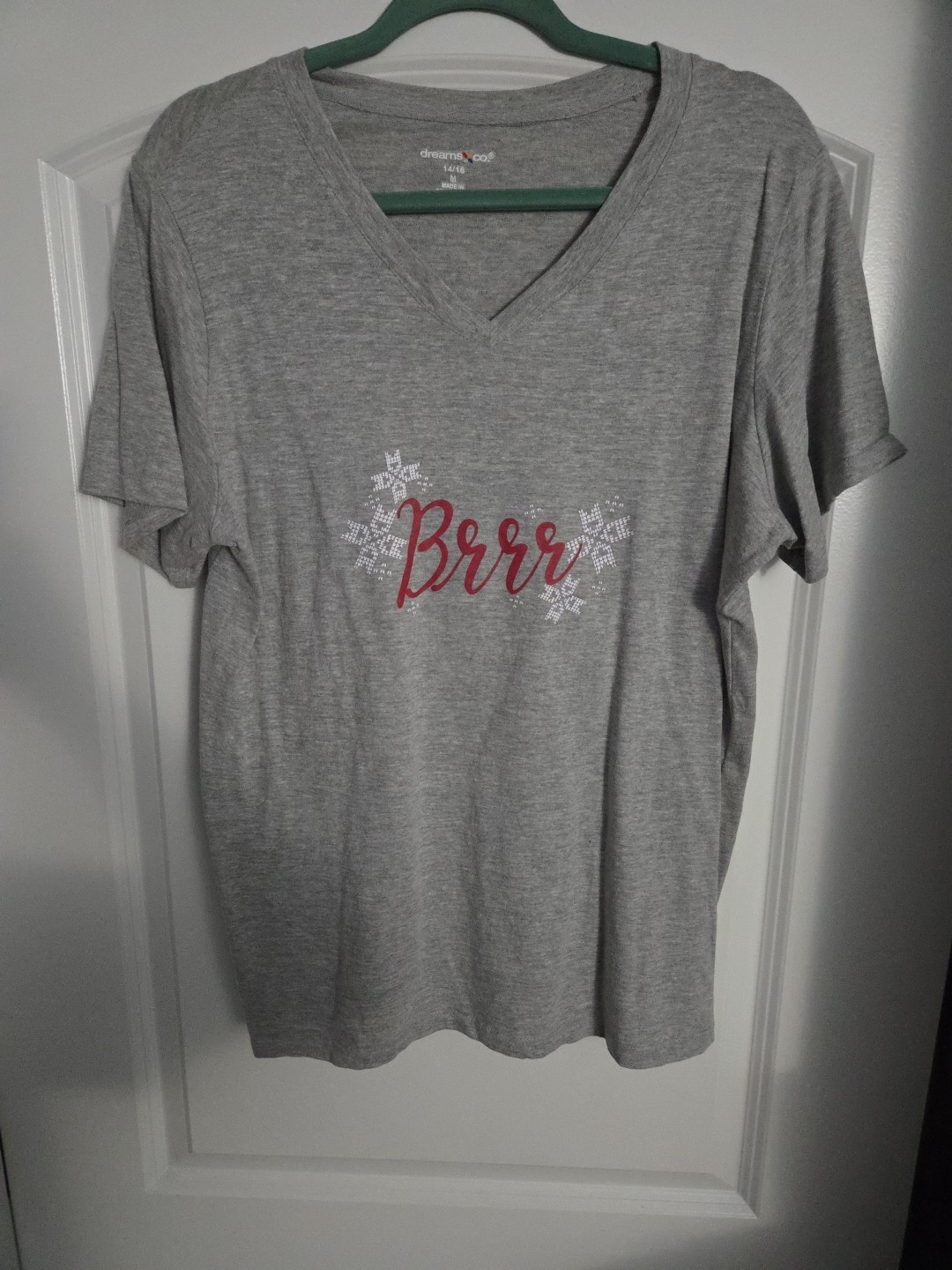 14/16 M Dreams&Co Cotton Blend Gray T-shirt with Logo. Never Worn. Excellent Con