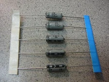 ILLINOIS CAPACITOR Aluminum Electrolytic  10uF  50V  20% AXIAL **NEW** Qty.5