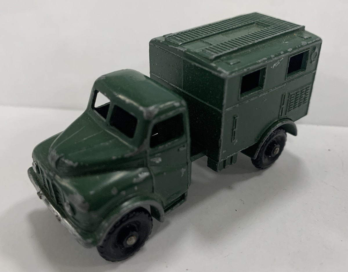 MATCHBOX 　No.68 Army Wireless Truck MATCHBOX Lesney, 68, Army Wireless Truck, Original Box (G3D2