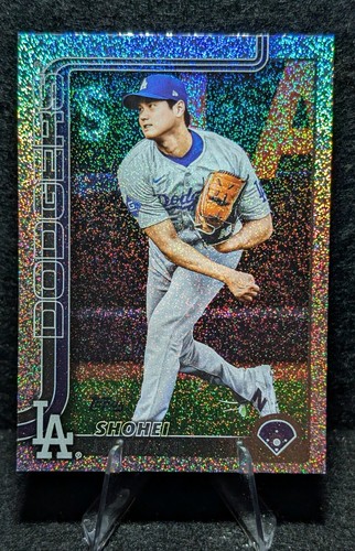 2025 Topps Series 2 Sandglitter #400 Shohei Ohtani Los Angeles Dodgers