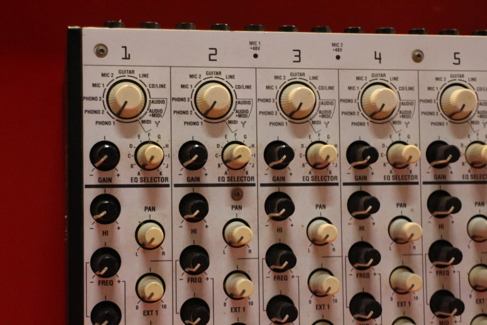 GEBRAUCHT KORG Zero 8 Live Control Console Mixer Preamp zero8 U 1888 221221 - Bild 2 von 4