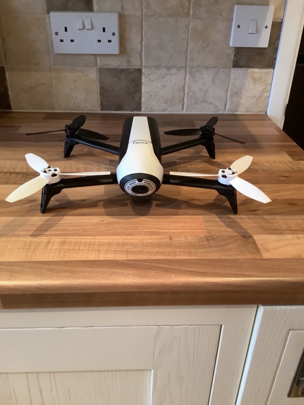 Parrot Bebop 2 FPV Adventurer Bundle Drone