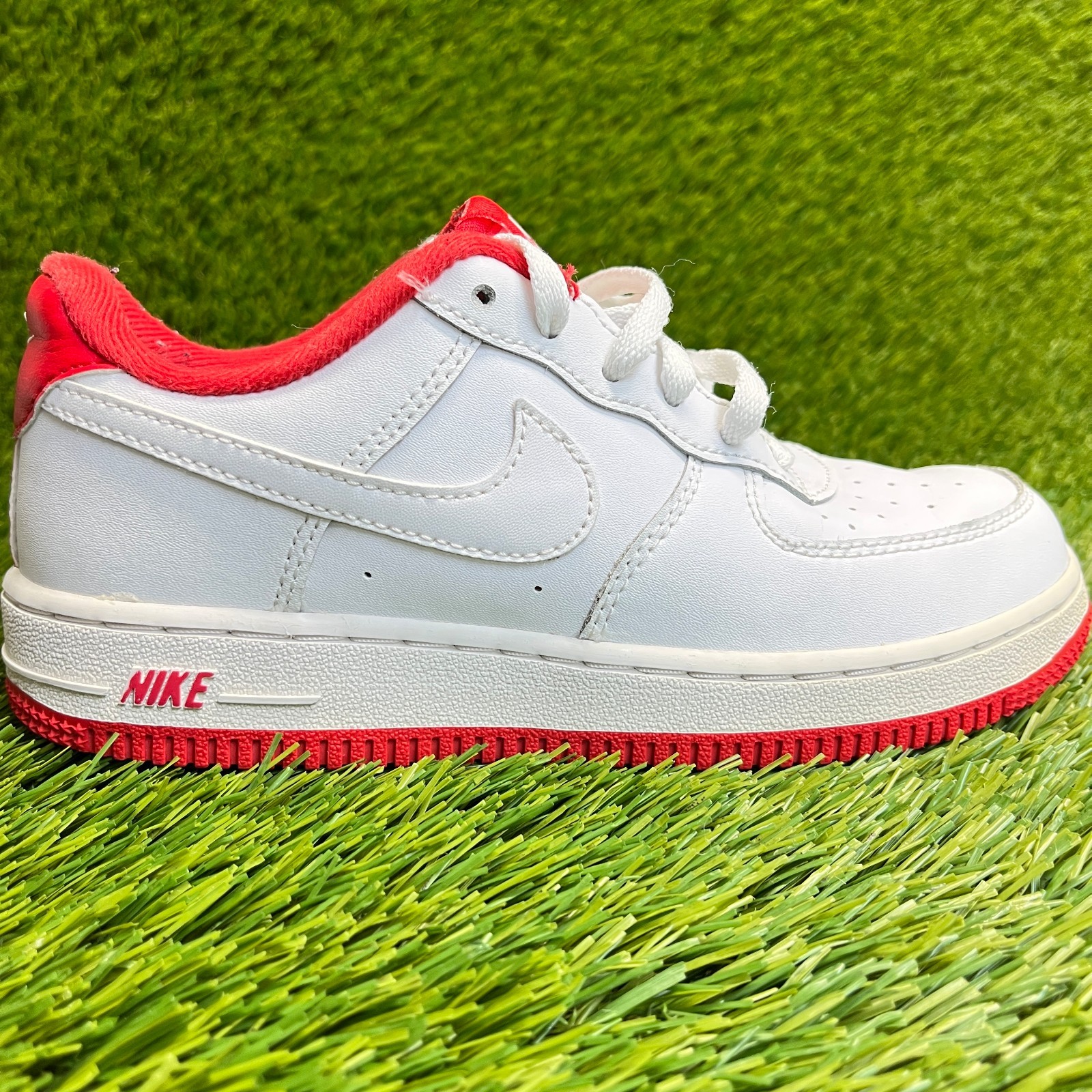 Nike Air Force 1 Low Boys Size 2Y White Red Athletic Lifesty