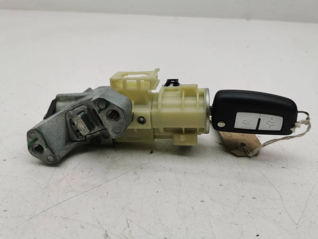 Nissan Qashqai 2020 Ignition Switch Lock Barrel Key 163742796 AMD125626