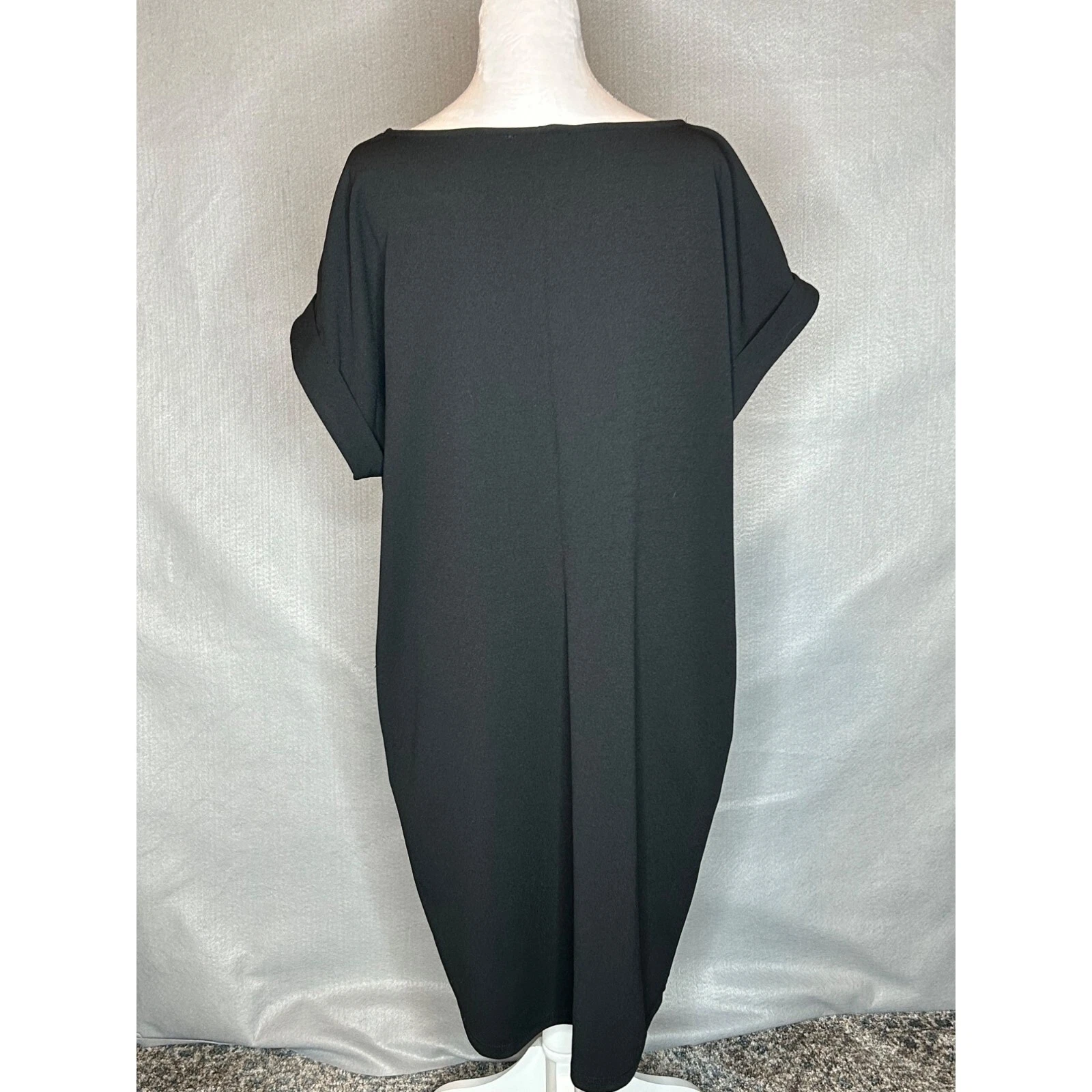 VETEMENTS Abito donna First Love By Lovelyn 1X nero lunghezza ginocchio manica corta