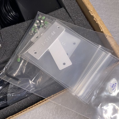 Extron Electronics 60-597-23 CIA111-4 Computer Interface With Audio - Picture 3 of 11