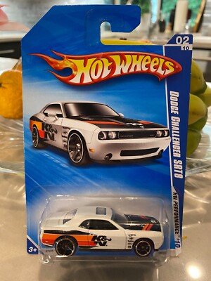 2010 Hot Wheels #100 HW Performance 2/10 DODGE CHALLENGER SRT8 White w/OH5 Spoke