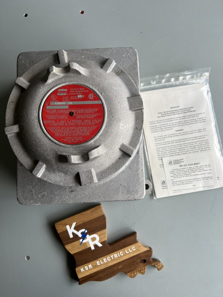 NEW* Cooper Crouse-Hinds GUB02-SA Junction Box W/O Conduit NEW* Cooper Crouse-Hinds GUB02-SA Junction Box W/O Conduit