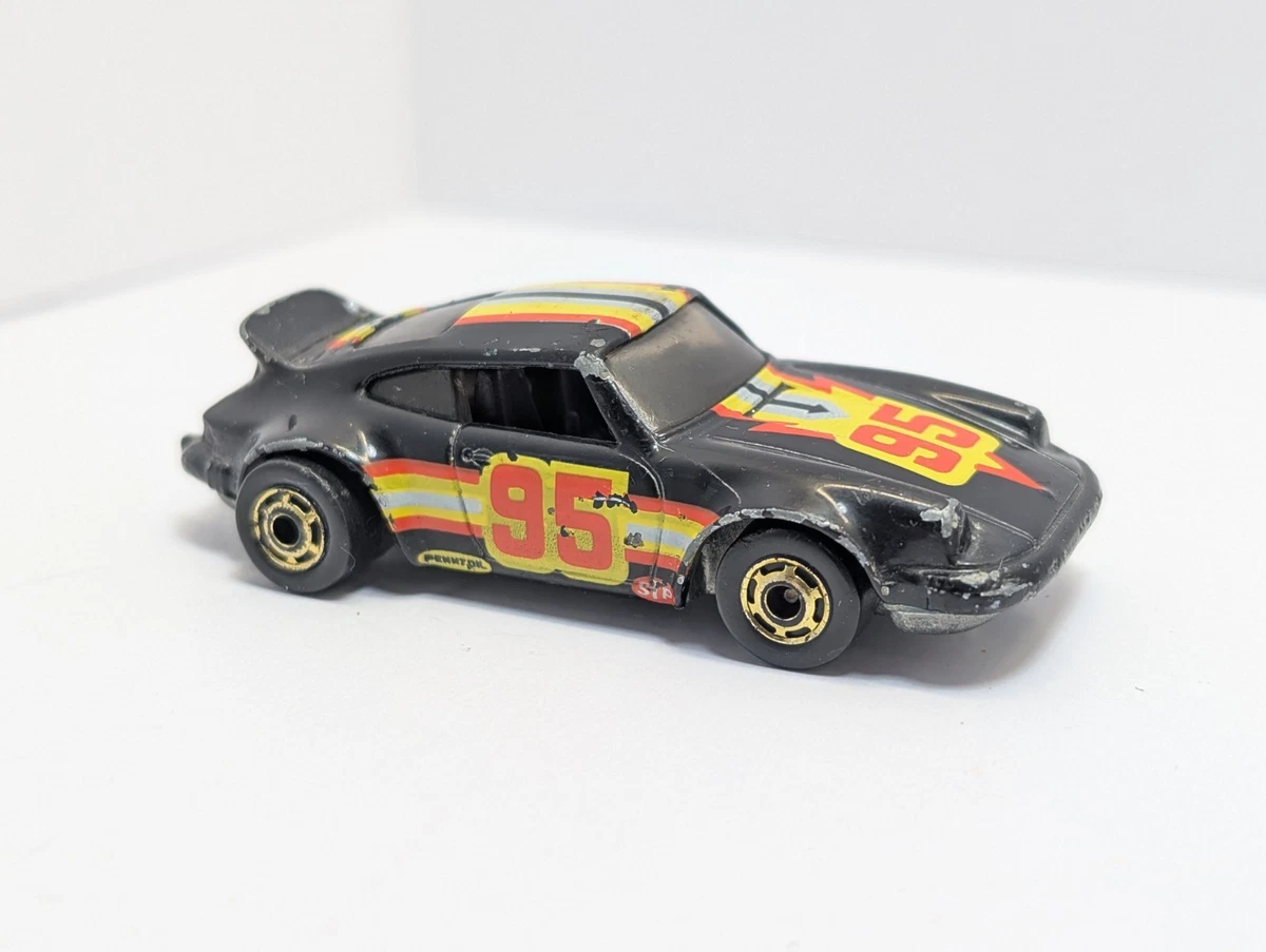 Hot Wheels Porsche 1974 Vehicle Year Vintage Manufacture Diecast