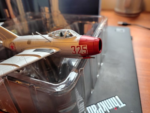 Hobby Master Mikoyan-Gurevich MiG-15 BIS Soviet AF 196th IAP Korea 1952 HA2401 - Bild 16 von 21