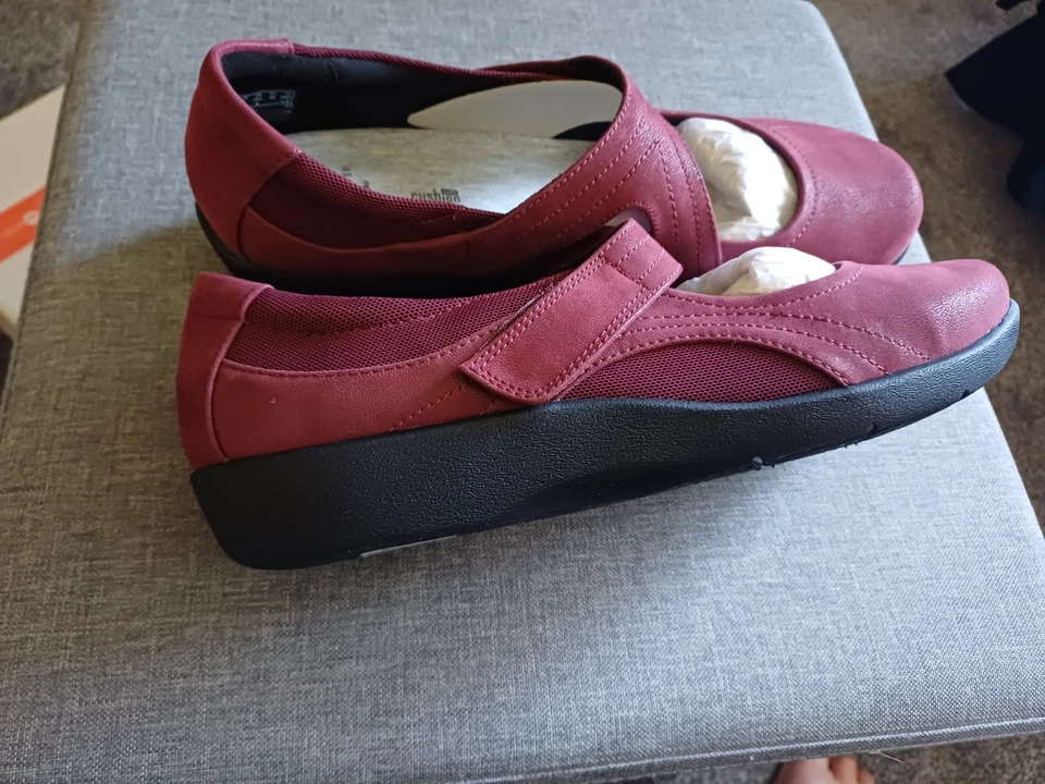 Clarks Sillian Bella Burgundy Leather Mary Jane Comfort Shoes UK 8 D EU 42 - Image 2 of 3