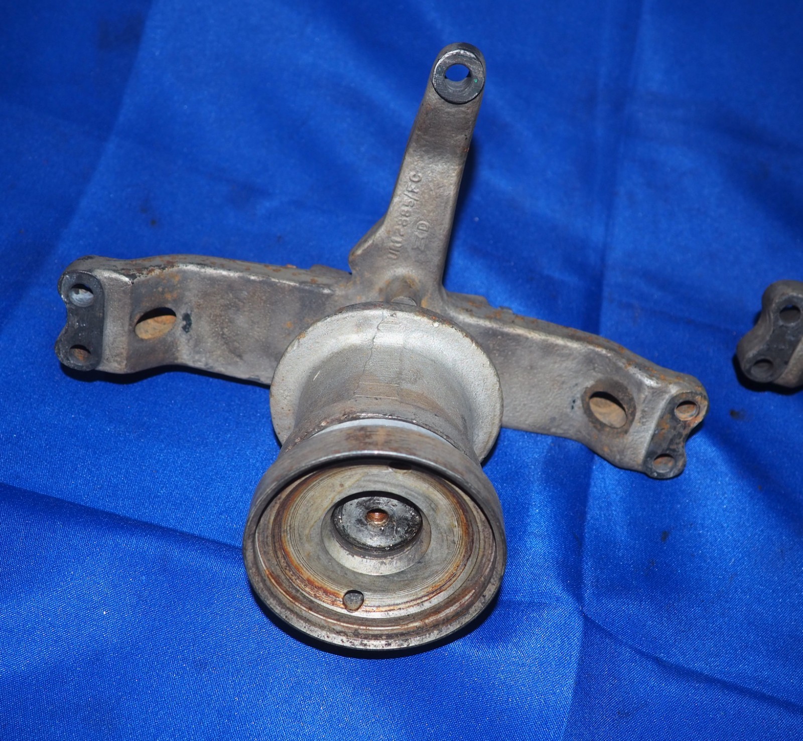 1965-1976 Rolls Royce Silver Shadow & Bentley T Ride Height Control Ram Pair OEM