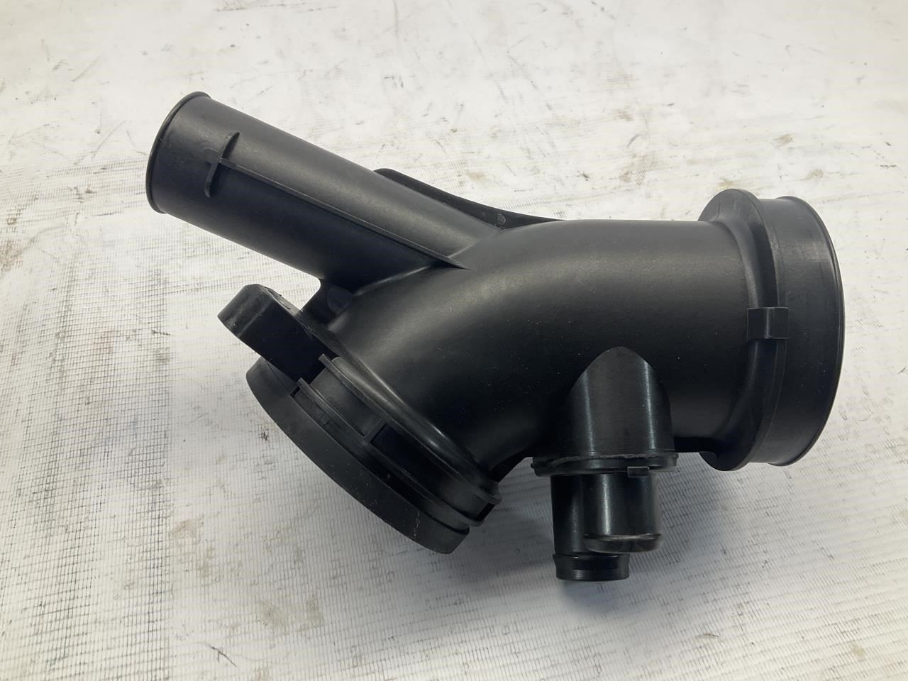 23-24 Maserati Grecale Air Intake Tube Q