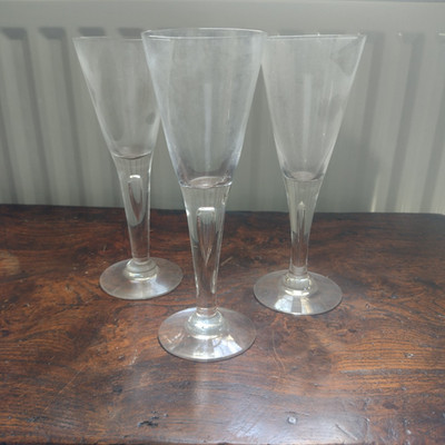 2 Dartington Crystal Sharon große Wein Wasser Gläser 22,5 cm hoch & 1 gechipt
