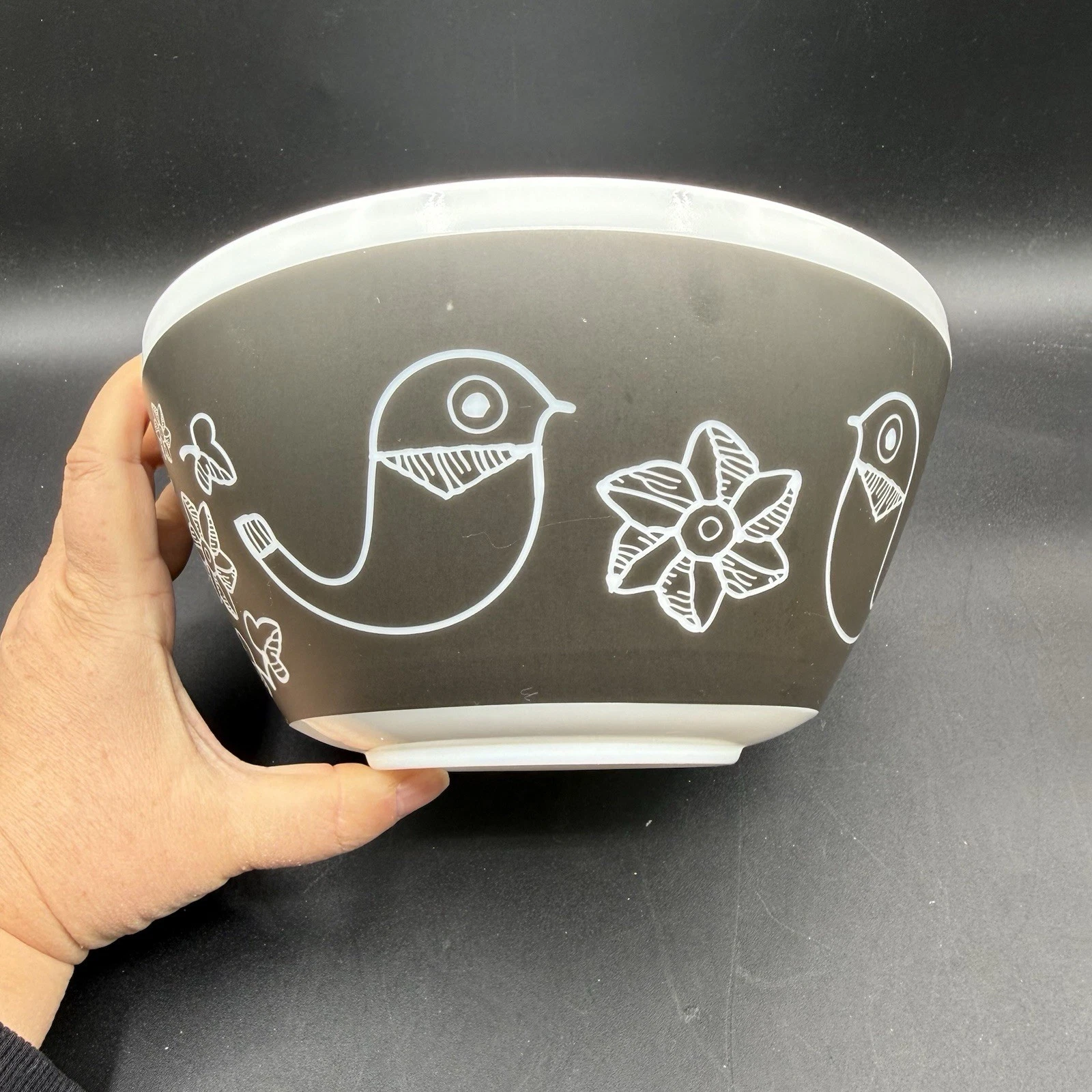 Vintage Charm Pyrex Mixing Bowl Birds Of A Feather 10 Cup 2.3L