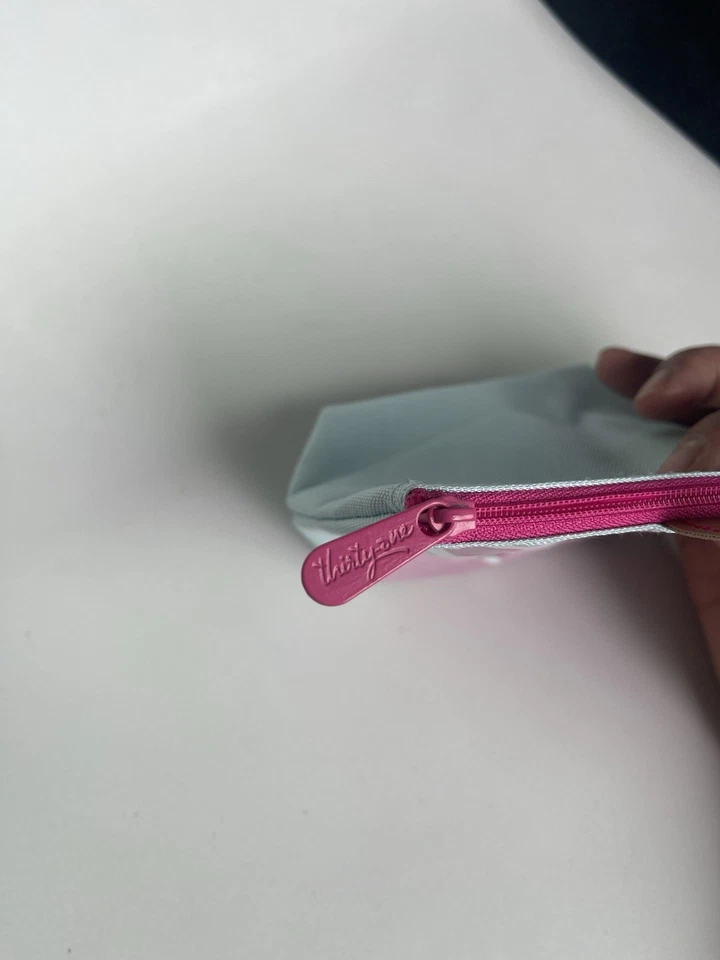 Bolsa de aperitivos Thirty-One Bags - Cierre de cremallera azul unicornio Foto 4 de 4