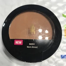 BLACK RADIANCE True Complexion Hydrating Powder Foundation 9251 WARM ALMOND flaw