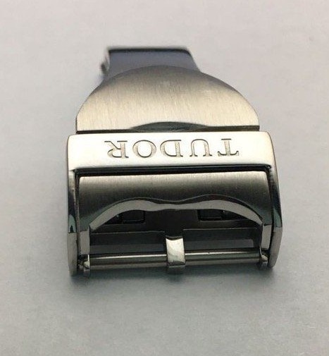 Tudor BB GMT - Page 26 S-l1600