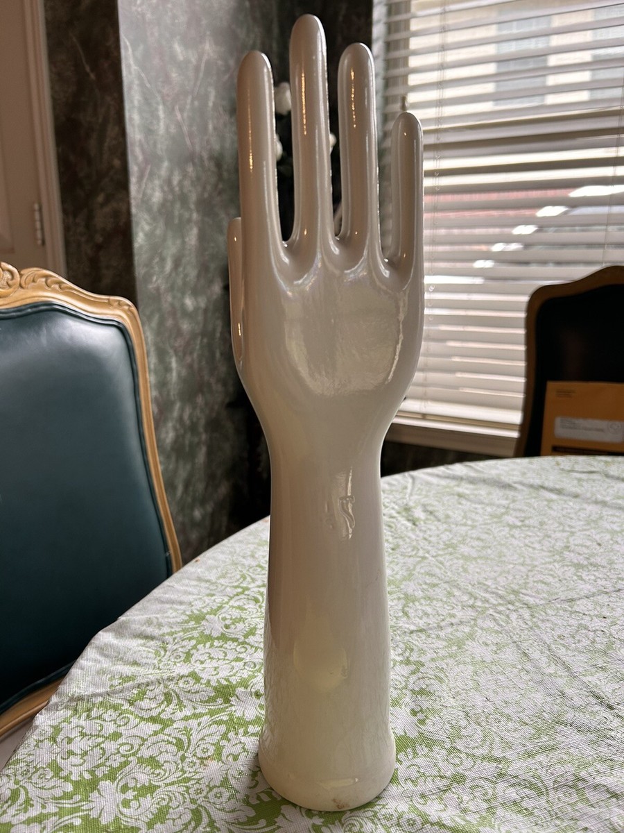 Hand statue フランスアンティーク Glove Mold Vintage Porcelain Glove Mold, White Ceramic Hand Sculpture