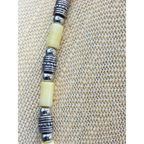 Vintage Tribal inspired Beaded Necklace 18" - Picture 5 of 6