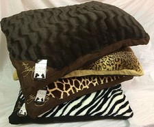 New Luxury LARGE & Extra Large  Fur Dog Bed-Pet Washable Zipped Mattress Cushion