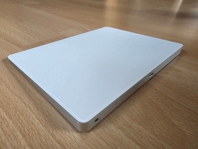 Apple Magic Trackpad 2 Lightning A1535 MJ2R2Z/A weiß silber Track Pad Mac