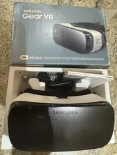 Samsung Gear VR Oculus Headset Virtual Reality Video Game Accessory