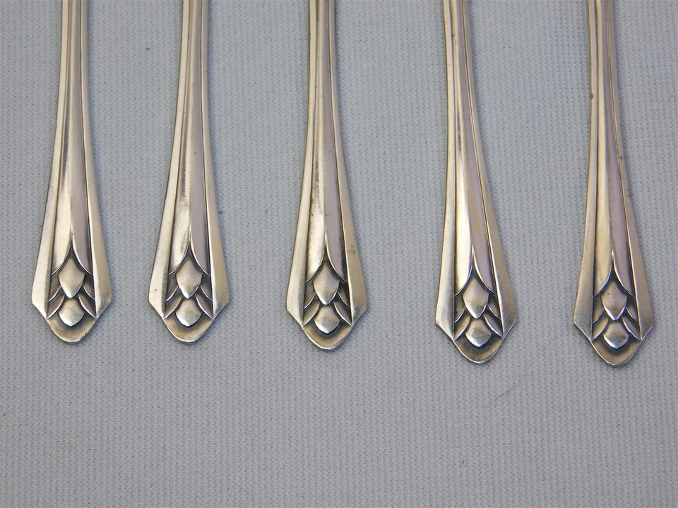 Esparcidores de plata Winthrop International Silver 1939 International Silver 5 piezas Foto 2 de 4
