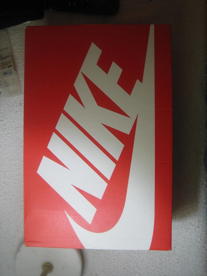 Nike React Element 87 Anthracite w New Box US Size 11.5 AQ1090-001 Unused Cond - Image 3 of 4