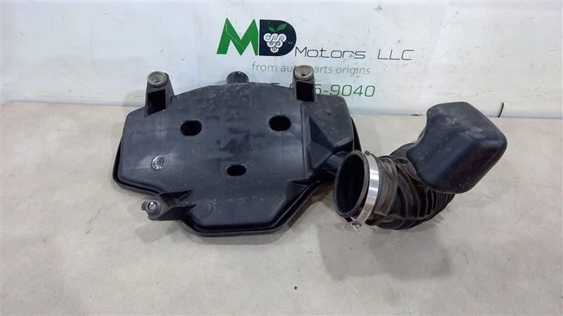 GMC ACADIA 2017-2019 tubo de admisión de aire/resonador 1158343S01 Foto 3 de 4