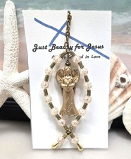 GOLDEN FAITH ANGEL IN A CRACKEL GLASS BEADED CHRISTAIN FISH CAR MIRROR JEWELRY