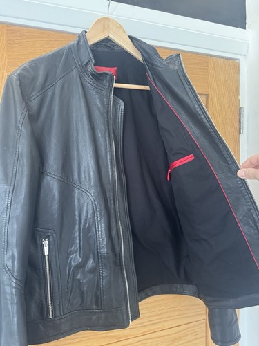 PRECIOSO ABRIGO CHAQUETA/ABRIGO BOMBER DE CUERO COMPLETO HUGO BOSS LEMSON TALLA MEDIANA - Imagen 9 de 20