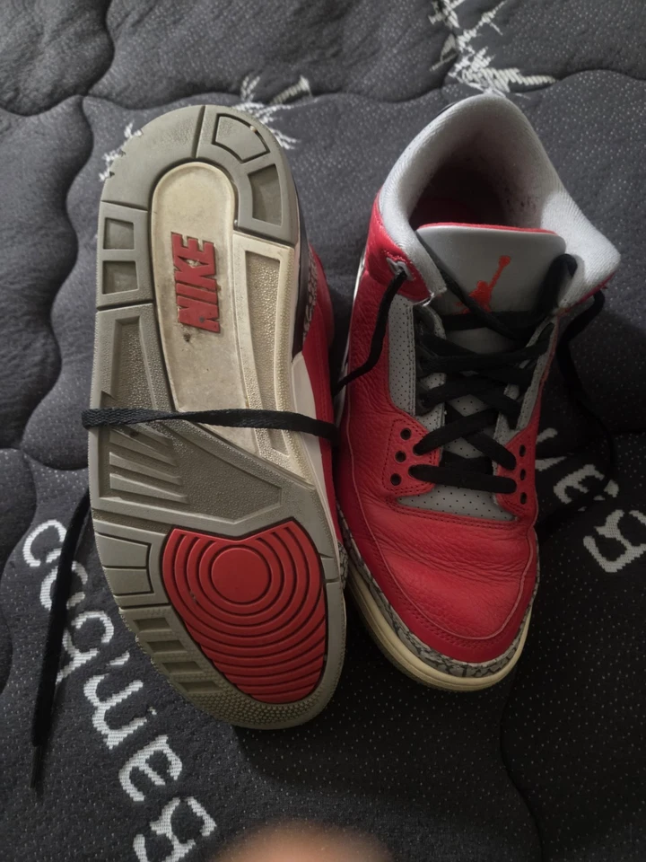 Air Jordan 3 Retro Hombre Talla 9.5 SE Mid Unite Foto 2 de 4