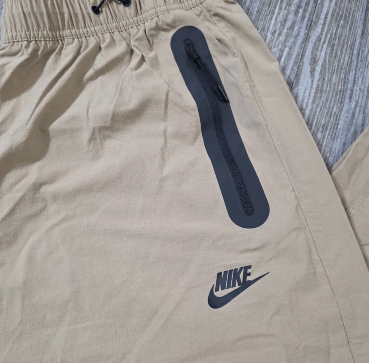 Nike Tech Pack Woven Parachute Joggers Khaki Black HM7158-297