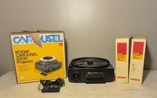 Kodak Carousel 650H Slide Projector With 2 Trays And Remote