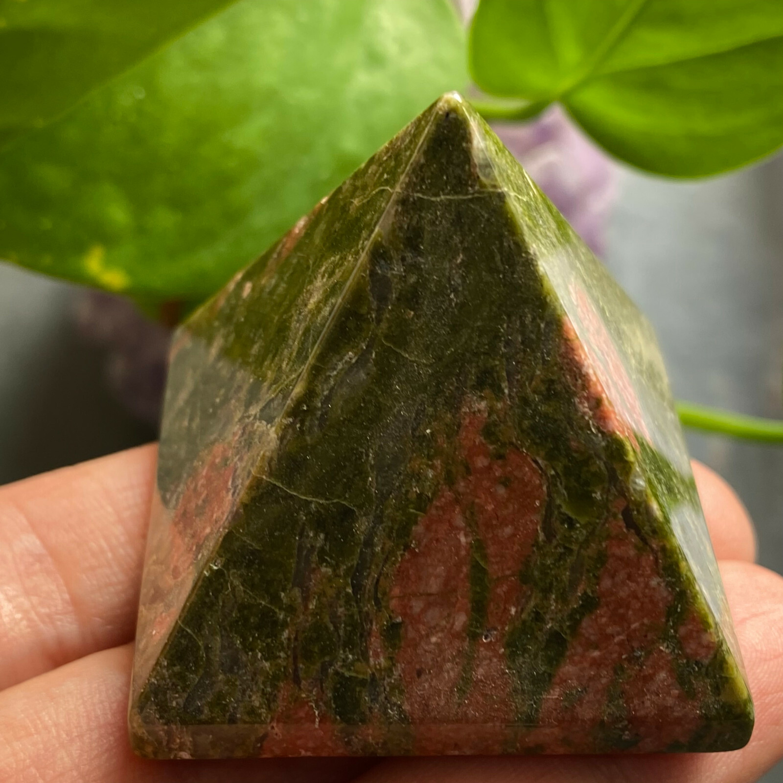 1PC Natural unakite Quartz Pyramid Carved Crystal Point Reiki healing 40mm