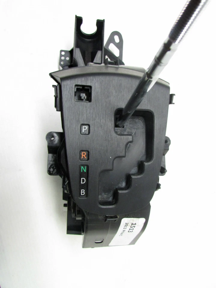 2013 TOYOTA PRIUS C AUTOMATIC FLOOR GEAR SHIFTER OEM 12 13 14  - Image 3 of 4