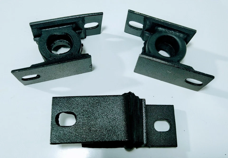 Suzuki Lj80 Exhaust Muffler Rubber Hanger - Image 2 of 4