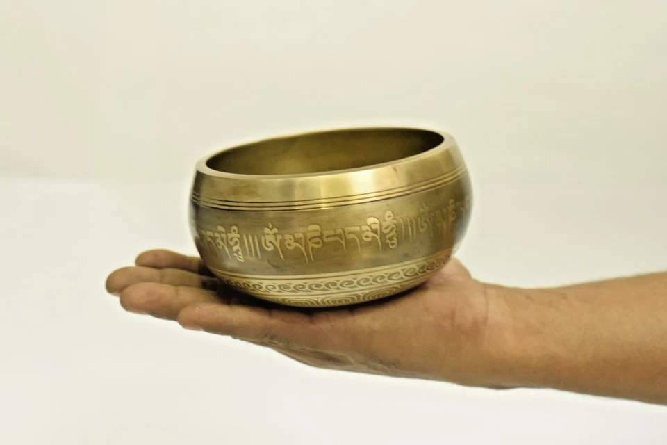 5 Inch Tibetan Singing Bowl Sound Therapy Yoga Healing Handmade Christmas Gift - Image 4 of 4