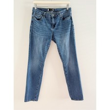 Kut from the Kloth Medium Blue Straight Leg Jeans