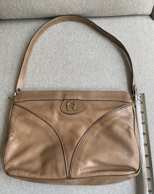 Vintage Etienne Aigner Leather Shoulder Bag Horseshoe Late 70-80s Hinge Closure