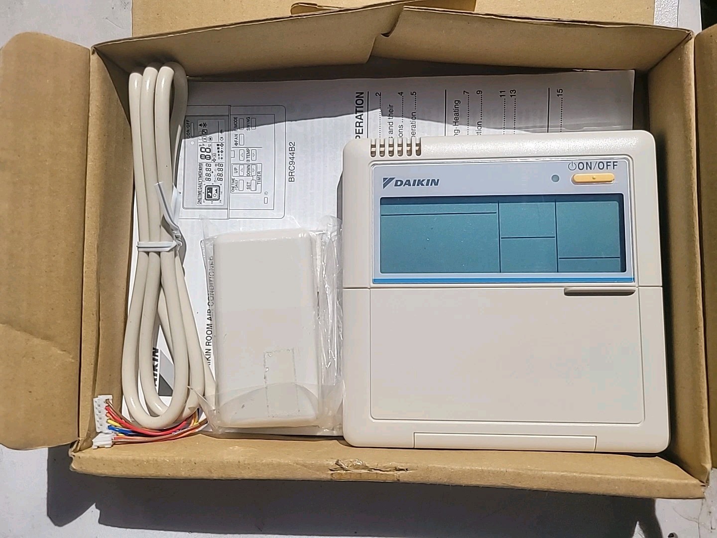New DAIKIN Remote Controller BRC944B2 with Remote Controller Cable