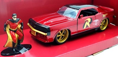 Jada Maßstab 1:32 81354 - Robin Figur und 1969 Chevrolet Camaro
