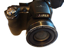 Fujifilm FinePix S Series S3200 14.0MP Digital Camera W/ SD Card Lens Cap Strap